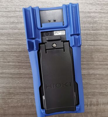 Hioki DT4252 Digital Multimeter with 6000 digits LCD display ±0.3% DC V accuracy and 40 Hz to 1 kHz bandwidth