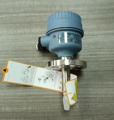 Emerson Rosemount 2120D1GT1NAAH0000Q4 Zinc Alloy Vibrating Fork Liquid Level Switch with 10kg Capacity 12V DC and 1450 psi Working Pressure