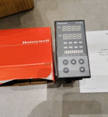 Controlador de proceso digital Honeywell DC1020CT-301000-E con pantalla LCD de entrada universal y garantía de 1 año