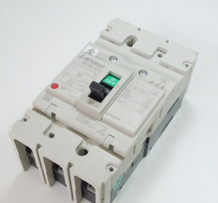 Mitsubishi NF125-SVU 3P 20A UL 489 Corruptor de circuito de caja moldeada conforme - Serie NF