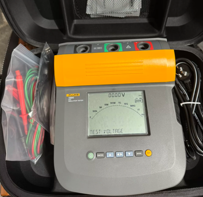 Fluke 1555 FC 10 kV Insulation Tester with High Accuracy Insulation Resistance Measurement